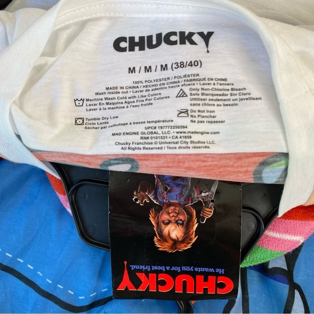 MAD Engine Chucky T-Shirt & Striped Beanie Combo 2pc Large - Picture 5 of 5